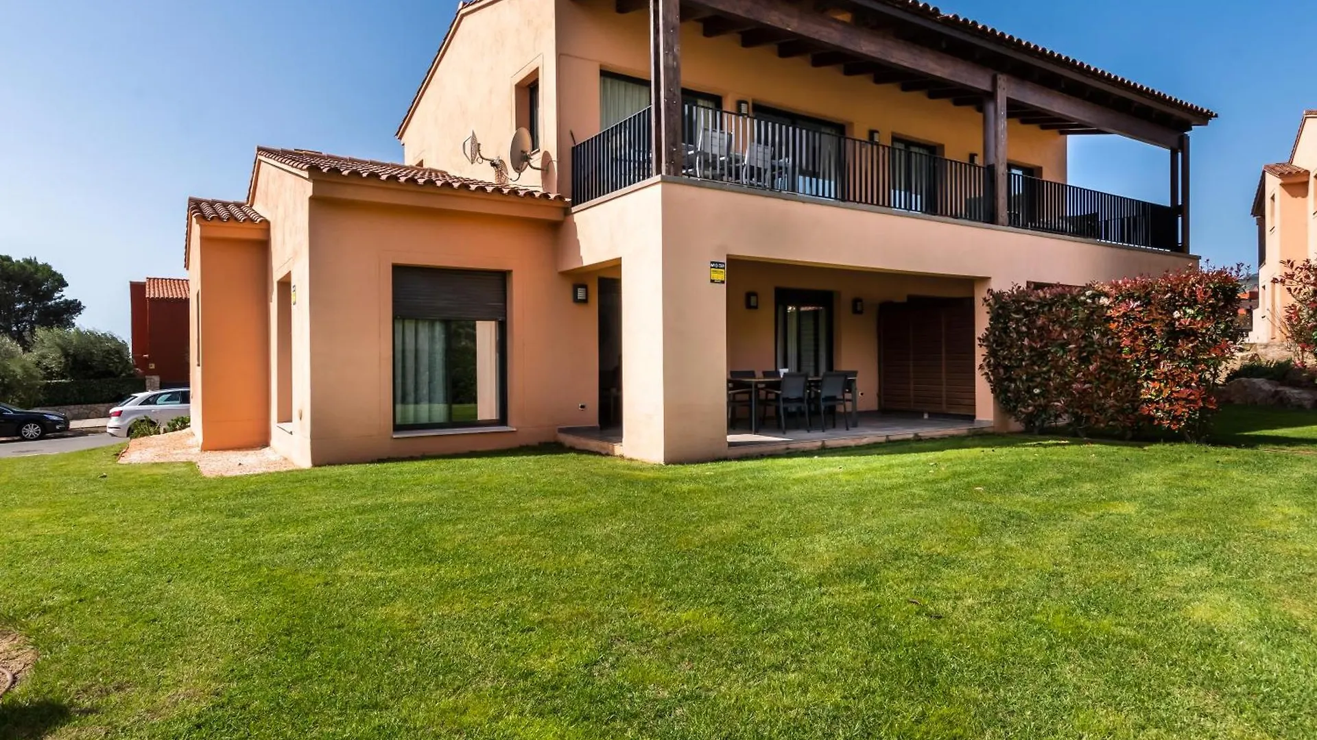 Fabulous Green 19 Entre Mar Y Montana Bonmont Terres Noves